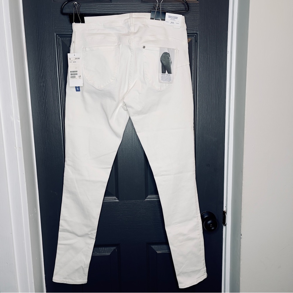 H&M NWT Women’s White Low Waist Push Up Jeggings Size 30/32